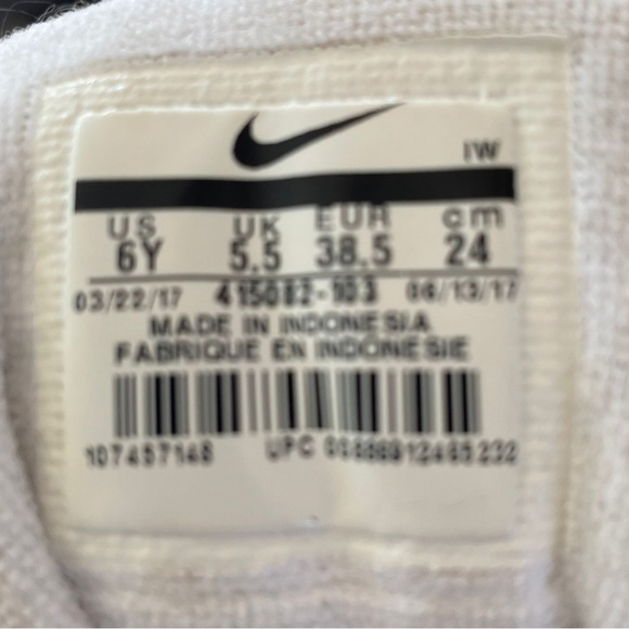 Nike Air Umtempo ‘96White&Royal Navy Blue Shoes Youth Size 6 - Picture 3 of 7